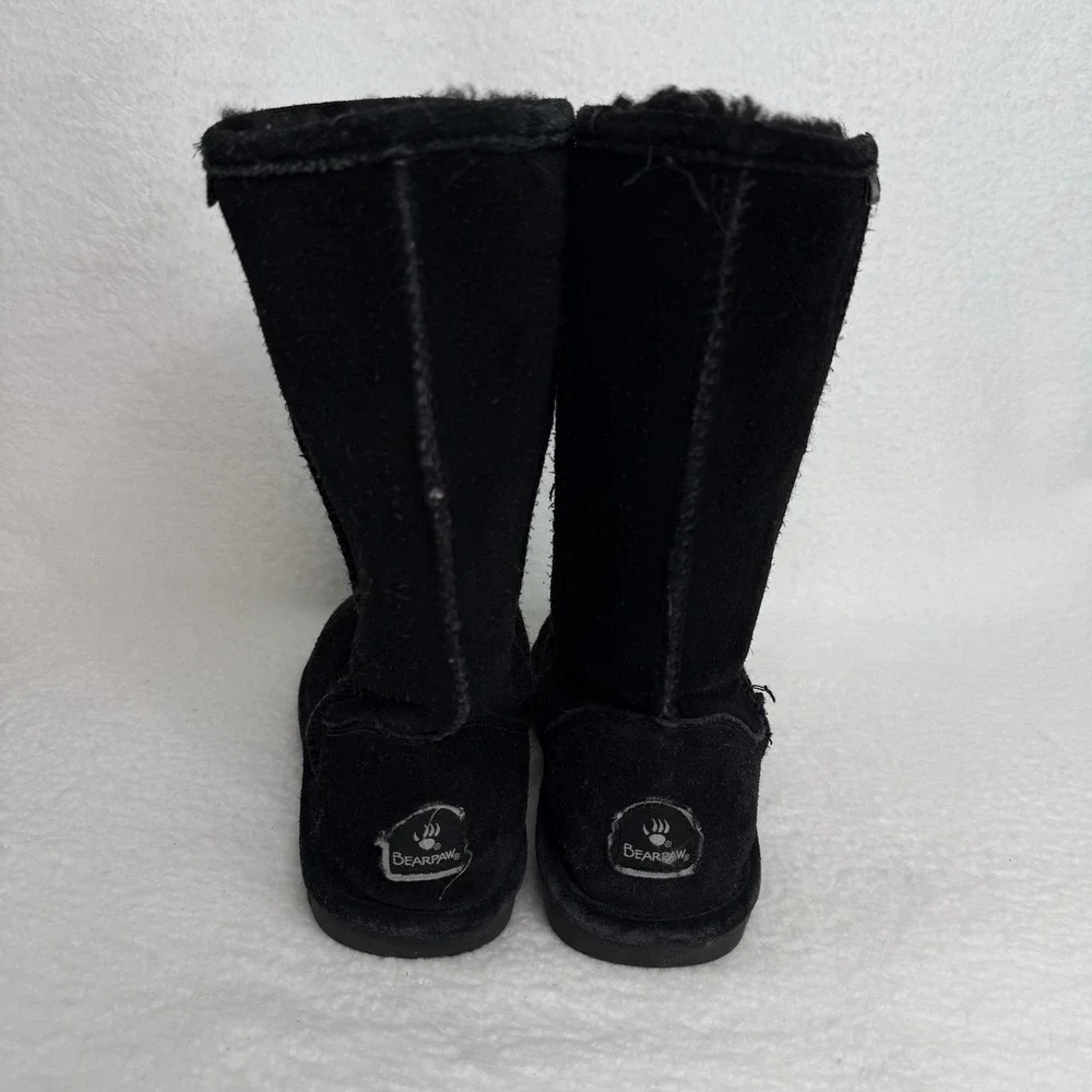 BearPaw casual item